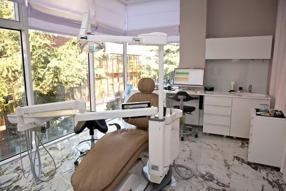 Стоматологический центр "Medicus".