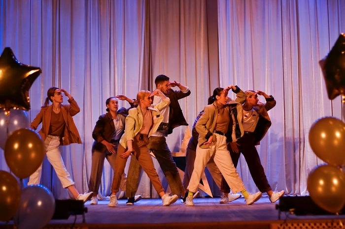 Школа танцев в Майкопе JAM в Майкопе: Танцы, Хореография, Учимся,