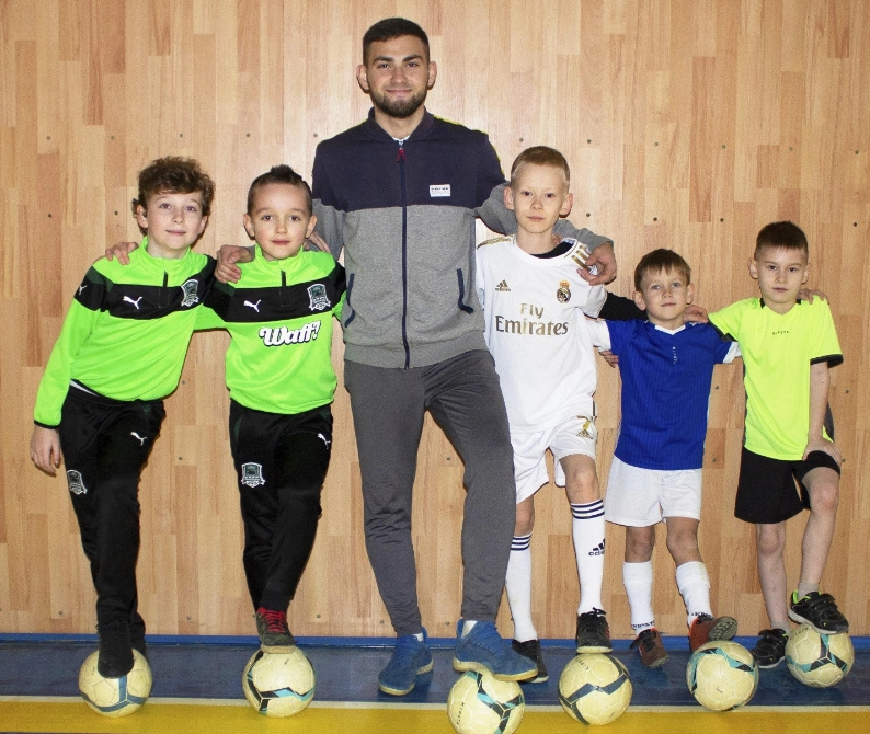 Школа футбольной техники FootSkill в Краснодаре: Футбол, Обучение, Дисциплина, Дети, Игра,