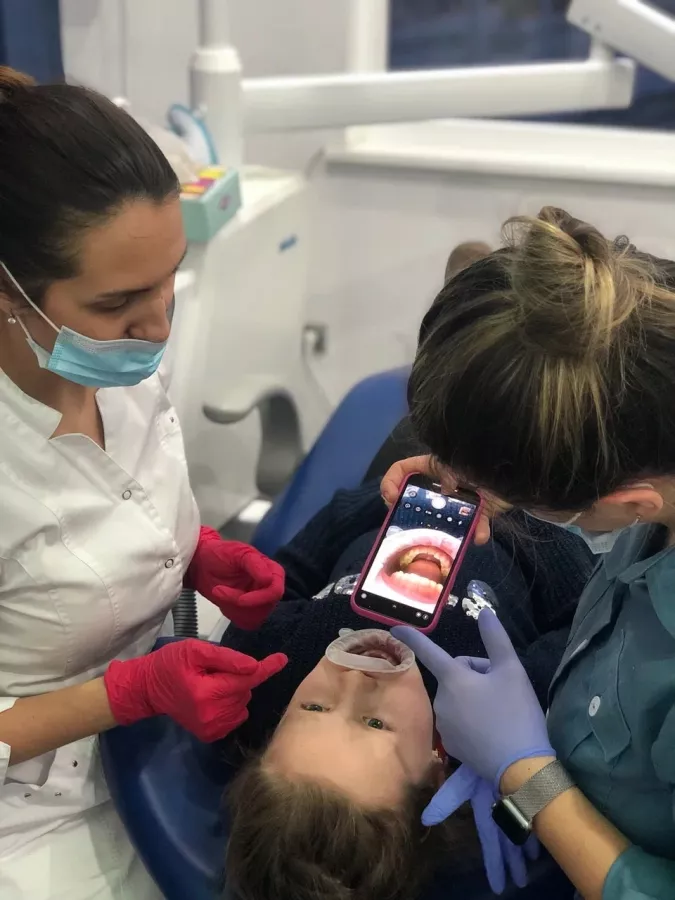 Стоматология 32 Dental Station в Сочи: Зубы, Брекеты, Установка имплантов, Прикус, Ортодонт,