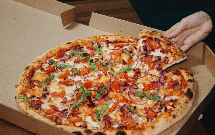 Пиццерия Local Pizza в Туапсе: Бизнес-ланч, Заказ навынос, Доставка, Пиццерии, Быстрое питание, Вегетарианская кухня,