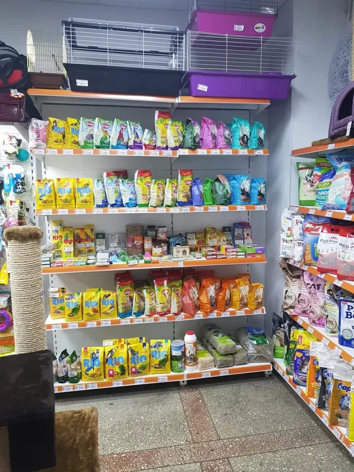 Зоомагазин "Нора" на Тоннельной.