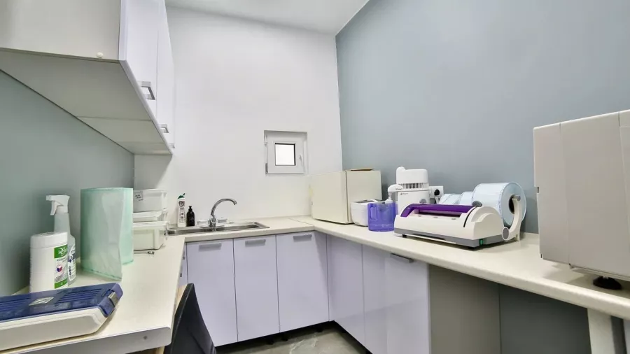 Стоматология MM-Clinic в Сочи: Зубы, Ортодонт, Брекеты, Лечение кариеса, Установка имплантов,