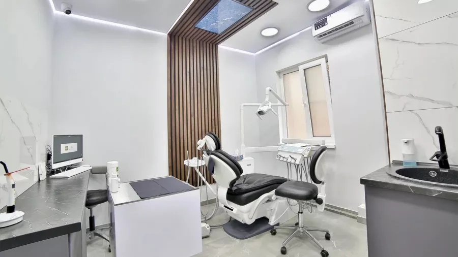 Стоматология MM-Clinic в Сочи: Зубы, Ортодонт, Брекеты, Лечение кариеса, Установка имплантов,