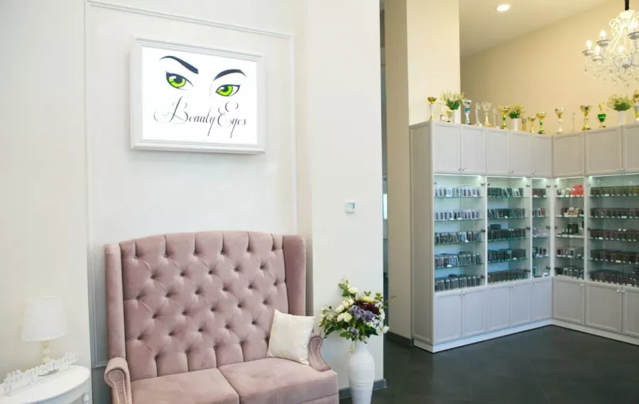 Салон бровей и ресниц Beauty Eyes в Минске: Наращивание ресниц, Ламинирование бровей, Долговременная укладка бровей, Ботокс ресниц, Завивка ресниц, Коррекция и окрашивание бровей, Окрашивание ресниц, Ламинирование ресниц,