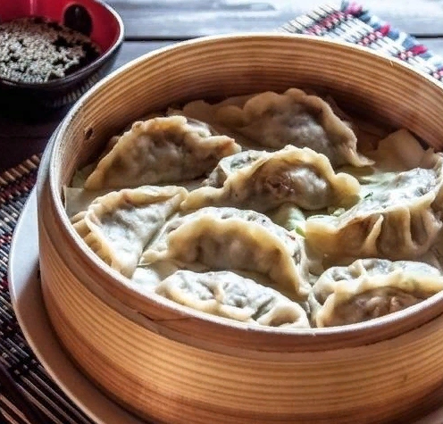 Кафе китайской кухни Харбин в Туапсе: Китайская кухня, Заказ навынос, Живая музыка, Проведение банкетов, Танцпол, Можно с ноутбуком,