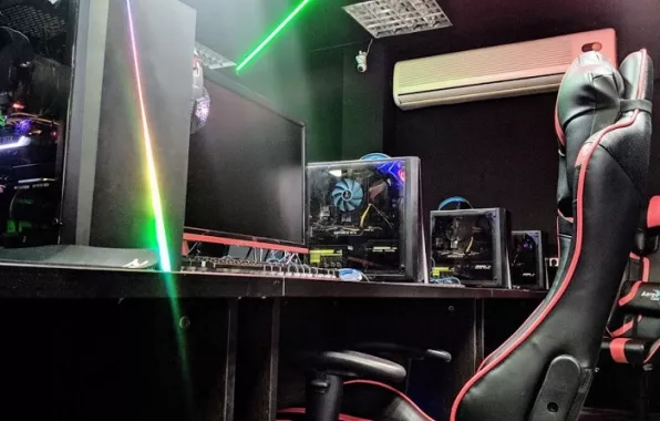 "X-GAME" - компьютерный клуб в Нижнем Новгороде.