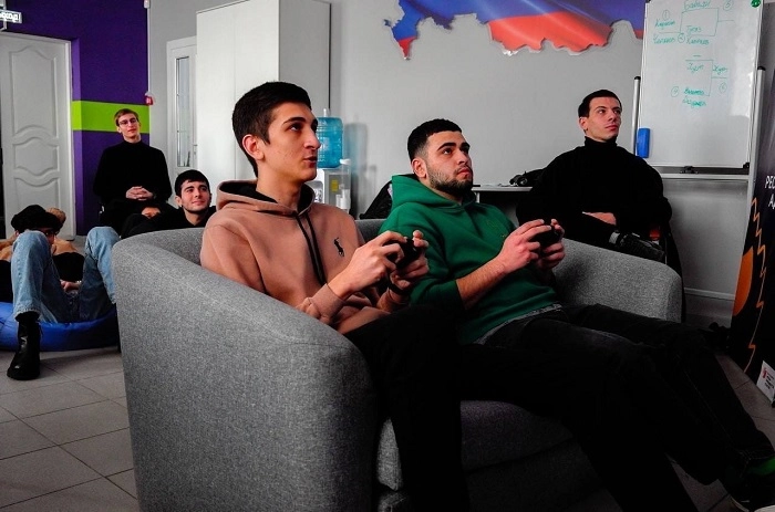Компьютерный клуб Brabus в Майкопе: Киберспорт, Dota 2, CS:GO, Warface, Компьютерный клуб,