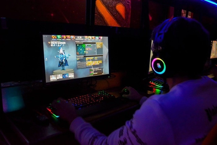 Компьютерный клуб Brabus в Майкопе: Киберспорт, Dota 2, CS:GO, Warface, Компьютерный клуб,