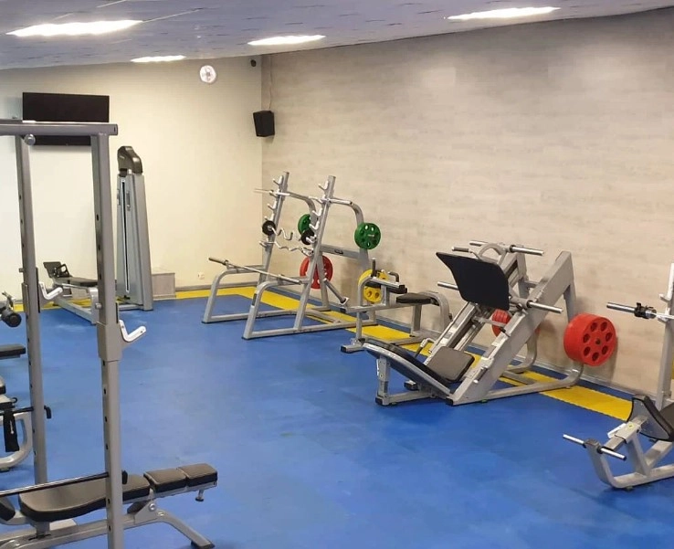 Тренажерный зал Olympus Gym в Адлере: Тренажерный зал, Групповые занятия, Сауна, Солярий,