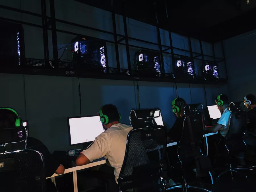 Компьютерный клуб M16 в Краснодаре: Компьютерный клуб, Games, Развлечение, Компьютерные игры, Круглосуточно,