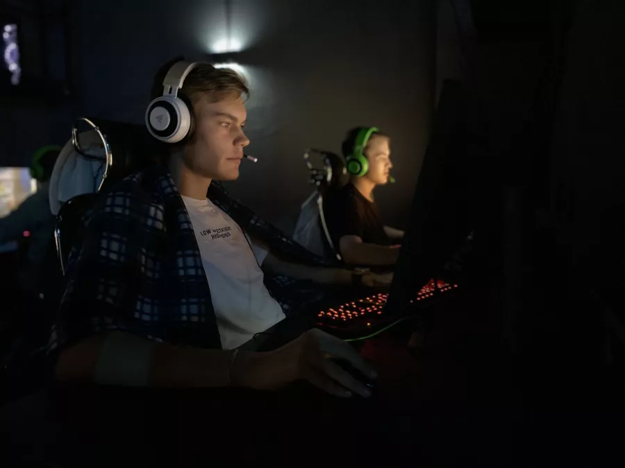 Компьютерный клуб M16 в Краснодаре: Компьютерный клуб, Games, Развлечение, Компьютерные игры, Круглосуточно,