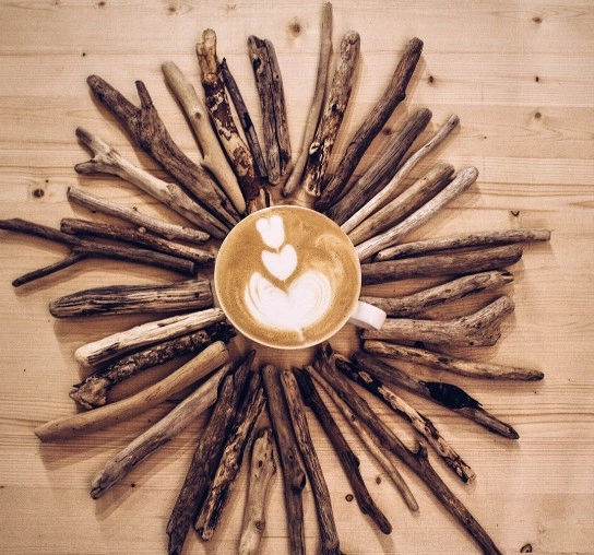 Кофейня Barabas Espresso Bar в Адлере: Кофе на вынос, Десерты, Завтрак, Фастфуд, Панорамный вид,