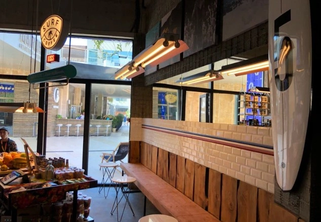 Кофейня Surf Coffee в Адлере: Кофе на вынос, Доставка, Фастфуд, Завтрак, Терраса,