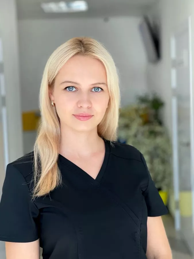 Стоматология Доктор Пломбир в Сочи: Зубы, Ортодонт, Лечение кариеса, Брекеты, Установка имплантов,