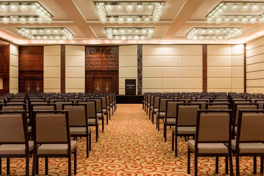 Отель The Westin Dubai Mina Seyahi Beach Resort & Marina 5* в Дубаи: Аквапарк , Эксклюзивный отель , Отель премиум , Спа комплекс , Детская зона , Финтес ,