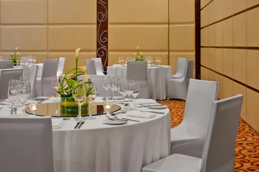Отель The Westin Dubai Mina Seyahi Beach Resort & Marina 5* в Дубаи: Аквапарк , Эксклюзивный отель , Отель премиум , Спа комплекс , Детская зона , Финтес ,