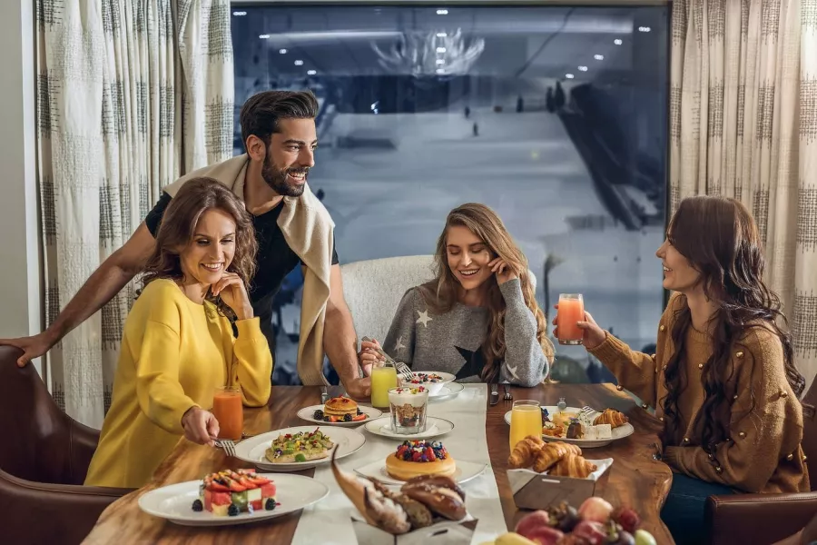 Отель Kempinski Mall Of The Emirates 5* в Дубаи: Люксовый отель , Открытый бассейн , Спа комплекс , Конференц-зал, Изысканные блюда ,