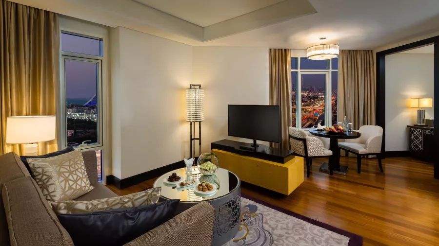 Отель Kempinski Mall Of The Emirates 5* в Дубаи: Люксовый отель , Открытый бассейн , Спа комплекс , Конференц-зал, Изысканные блюда ,