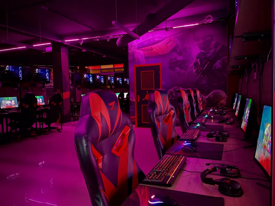 Компьютерный клуб True Gamers в Краснодаре: Компьютерный клуб, Компьютерные игры, Games, Развлечение, Круглосуточно,