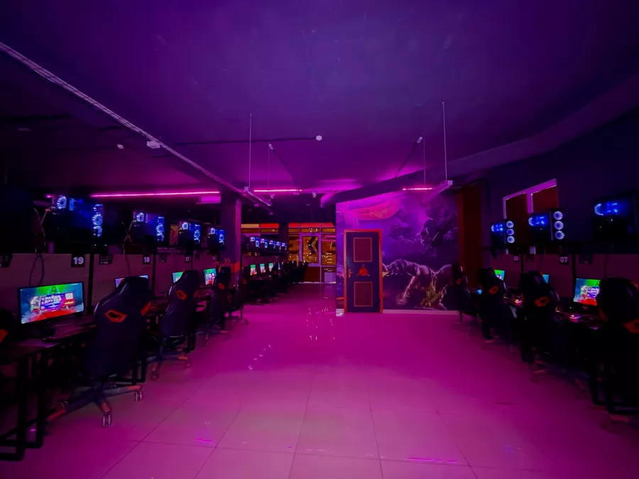 Компьютерный клуб True Gamers в Краснодаре: Компьютерный клуб, Компьютерные игры, Games, Развлечение, Круглосуточно,