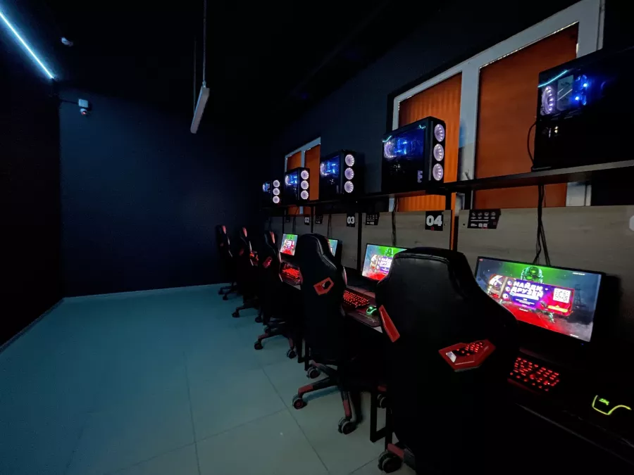 Компьютерный клуб True Gamers в Краснодаре: Компьютерный клуб, Компьютерные игры, Games, Развлечение, Круглосуточно,