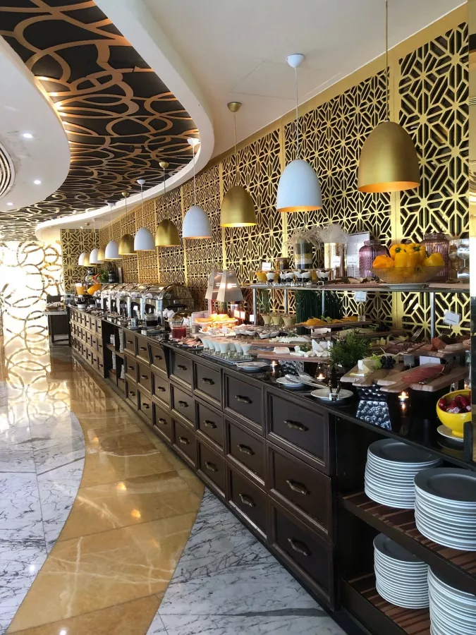 Отель Gevora Hotel 4* в Дубаи: Пентхаусы , Терраса у бассейна , Оздоровительный комплекс , Детский бассейн , Комфортные номера , Тренажерный зал ,