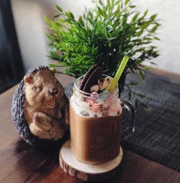 Кальянная Ёжик в Тумане в Майкопе: Кальян, Бар, Покурить, 18+, Chill,