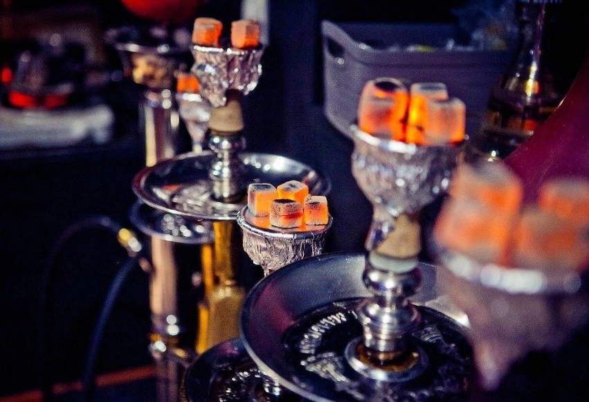 Кальянная Ёжик в Тумане в Майкопе: Кальян, Бар, Покурить, 18+, Chill,
