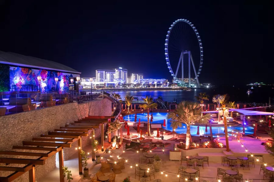 Клуб и бар Bla Bla Dubai в Дубаи: Бар, Вечеринки, Пляж, Бассейн, Мода,