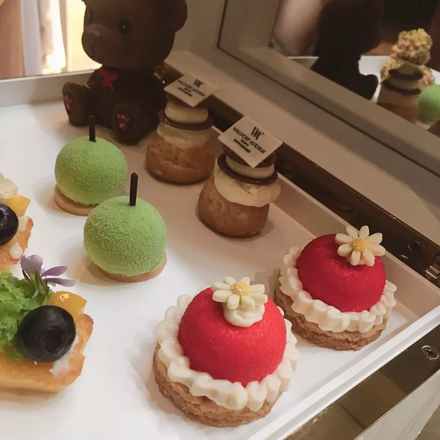 Ресторан Peacock Alley (Waldorf Astoria Beijing) в Пекине: Ресторан, Кафе, Классическая кухня, Китайская кухня, Доставка,