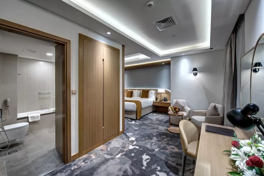 Отель The S Hotel Al Barsha 4* в Дубаи: Премиум отель , Тренажерный зал , Детская зона , Стильный отель , Конференц-зал,