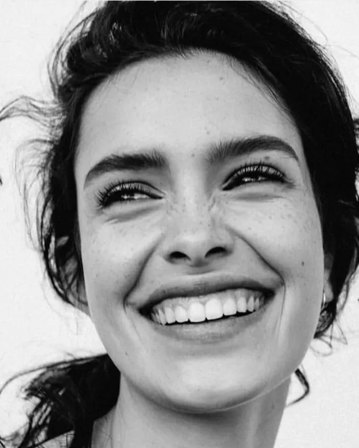 Студия отбеливания зубов White & Smile в Сочи: Зубы, Ортодонт, Отбеливание зубов, Виниры,