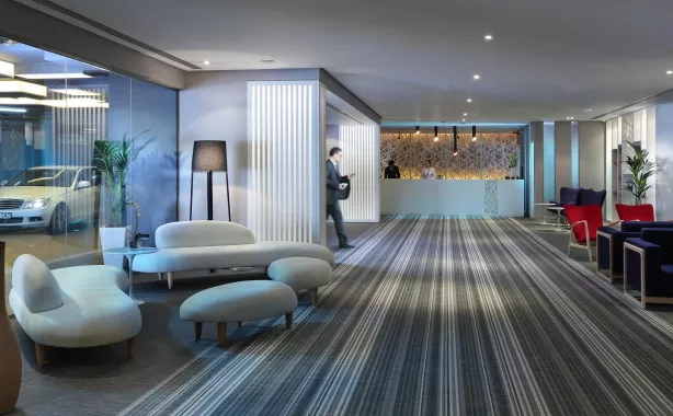 Отель "Ramada Hotel & Suites by Wyndham JBR" 4*