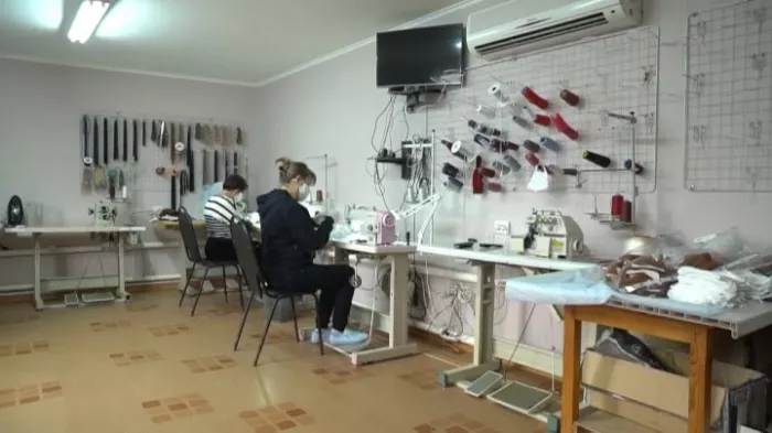 "Ателье Людмилы Кухмистровой".