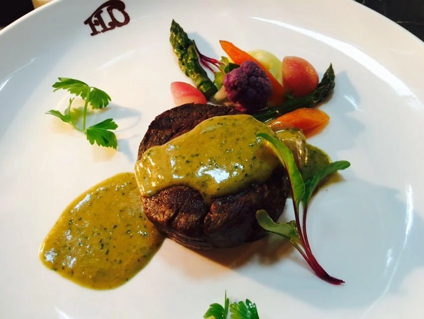 Ресторан Maison FLO в Пекине: Ресторан, Кафе, Классическая кухня, Китайская кухня, Французская кухня, Доставка,