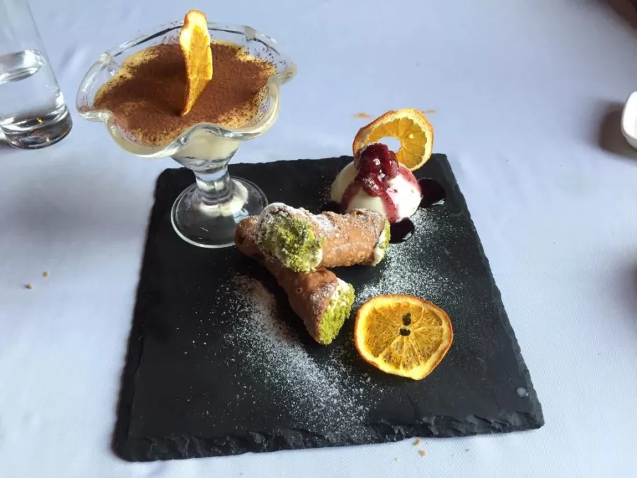 Ресторан Fratelli Fresh в Пекине: Ресторан, Кафе, Классическая кухня, Китайская кухня, Итальянская кухня, Доставка,