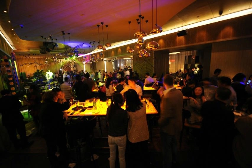 Ресторан Centro Bar and Lounge (Kerry Hotel Beijing) в Пекине: Ресторан, Кафе, Классическая кухня, Китайская кухня, Доставка,
