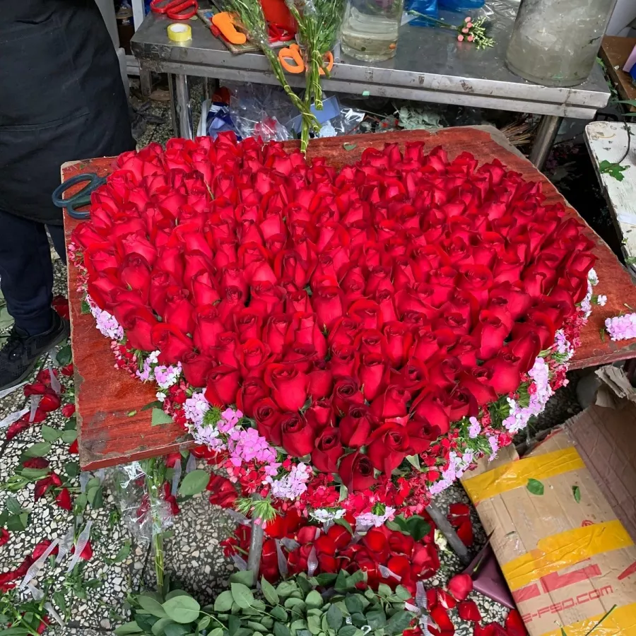 Магазин цветов LaiTai Flower Market в Пекине: Доставка цветов, Букеты, Живые цветы, Цветочный,