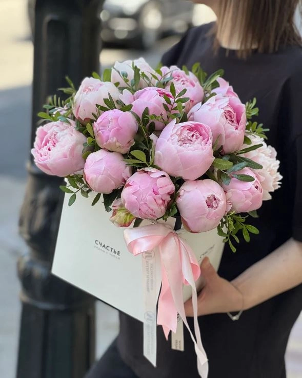 Цветочный магазин Malina Flowers в Ростове-на-Дону: Цветочный, Букет, Букет невесты, Подарки, Горшечные растения,