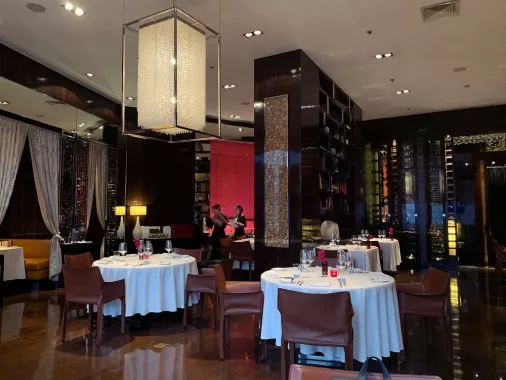 Ресторан "Cepe (The Ritz-Carlton Beijing, Financial Street)"