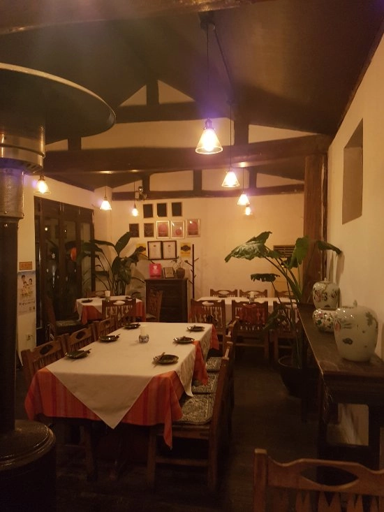 Ресторан Dali Courtyard в Пекине: Ресторан, Кафе, Классическая кухня, Китайская кухня, Доставка,