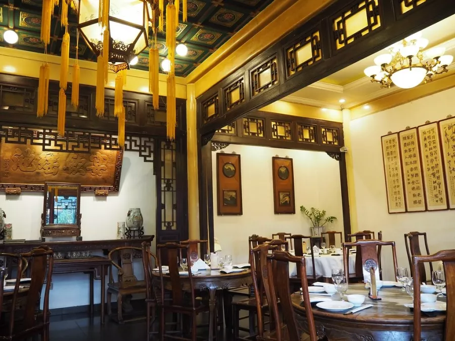 Ресторан Huajia Yiyuan (Hua's Restaurant) в Пекине: Еда, Ресторан, Кафе, Классическая кухня, Китайская кухня, Доставка,