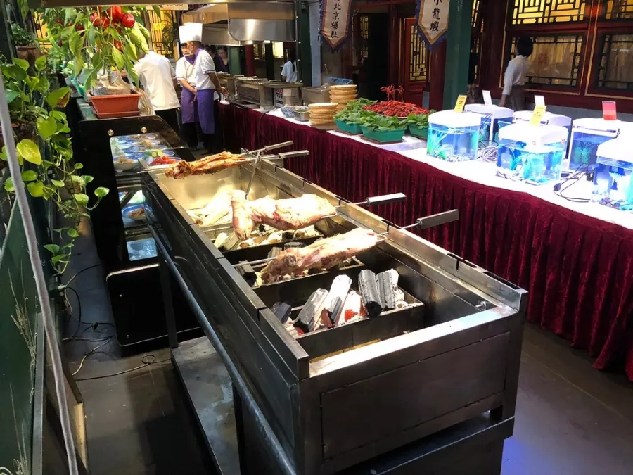 Ресторан Huajia Yiyuan (Hua's Restaurant) в Пекине: Еда, Ресторан, Кафе, Классическая кухня, Китайская кухня, Доставка,