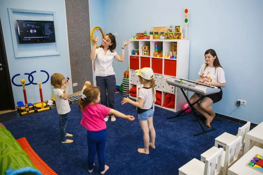 Детский центр Family name в Ростове-на-Дону: Ясли, Дети 1+, Садик, Воспитание детей,