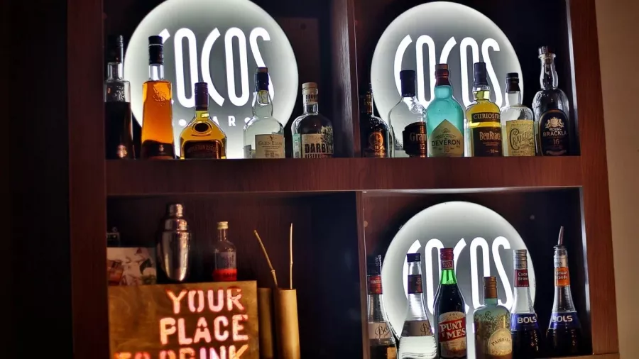 Коктейльный бар Cocos в Сочи: Клуб, Танцы, Танцпол, Паб, Ресторан,