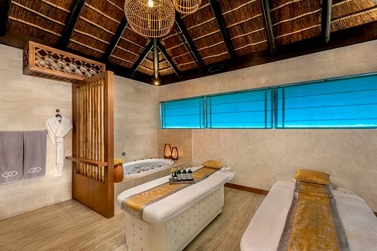 Отель Sofitel Dubai The Palm Resort & SPA 5* в Дубаи: Прибрежный отель , Спа комплекс , Фитнес-центр , Бассейн , Комфортные номера ,