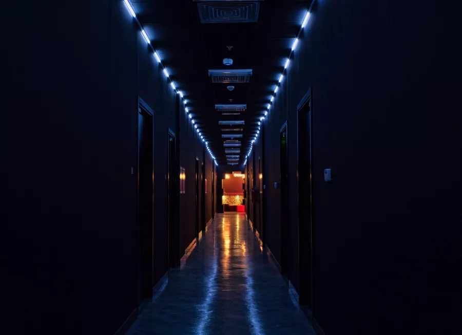 Квест Escape Reality в Дубаи: Загадки , Интерактивная реальность , Головоломки , Побег , Актеры ,