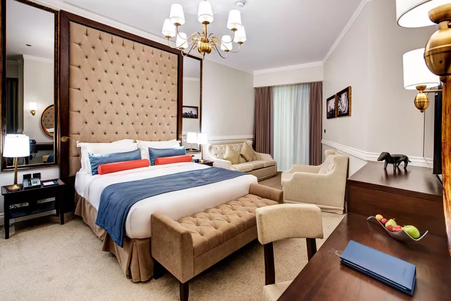 Отель Dukes The Palm, a Royal Hideaway Hotel 5* в Дубаи: Прибрежный отель , Фитнес , Бассейн , Панорама , Стильные номера ,