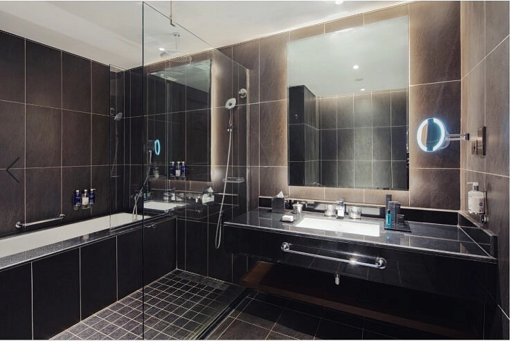 Отель Dukes The Palm, a Royal Hideaway Hotel 5* в Дубаи: Прибрежный отель , Фитнес , Бассейн , Панорама , Стильные номера ,
